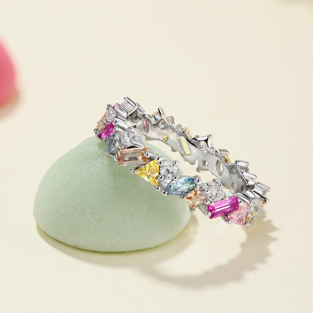 [LORA]Dazzling Polychromatic Multi cut Daily Ring