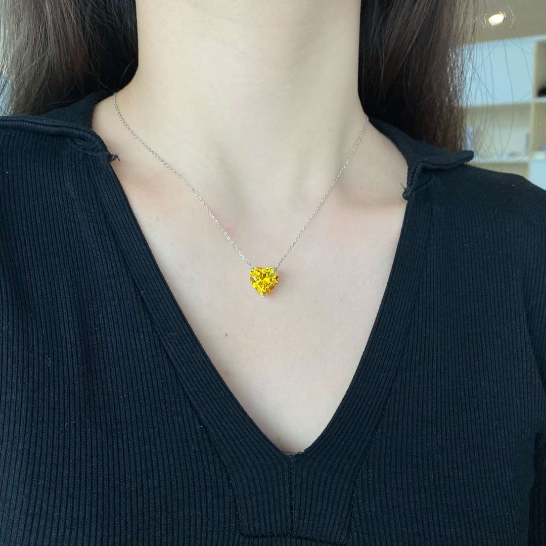 [LORA]6.0 carat Radiant Heart Shape Necklace