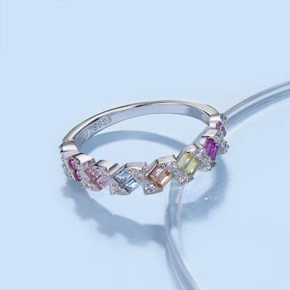 [LORA]Delicate Vibrant Emerald Cut Daily Ring