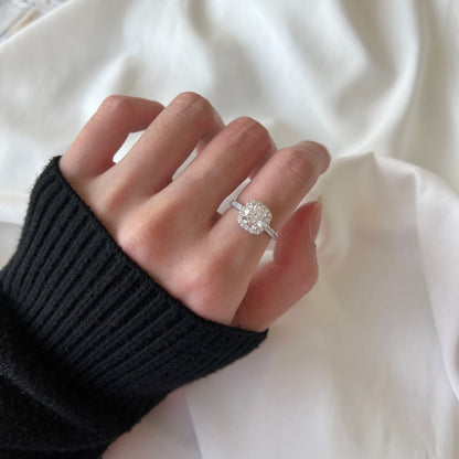 [LORA]Dazzling Resplendent Round Cut Wedding Ring