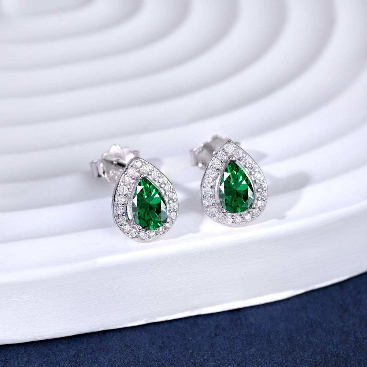 [LORA]Luxurious Water Drop Shape Earrings