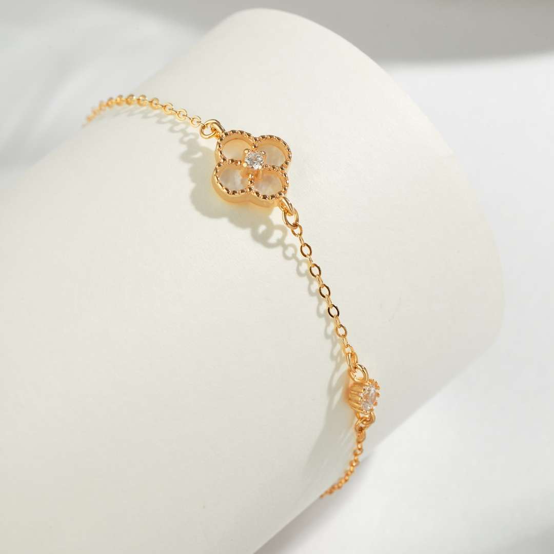 [LORA]Delicate Four Leaf Clover Bracelet