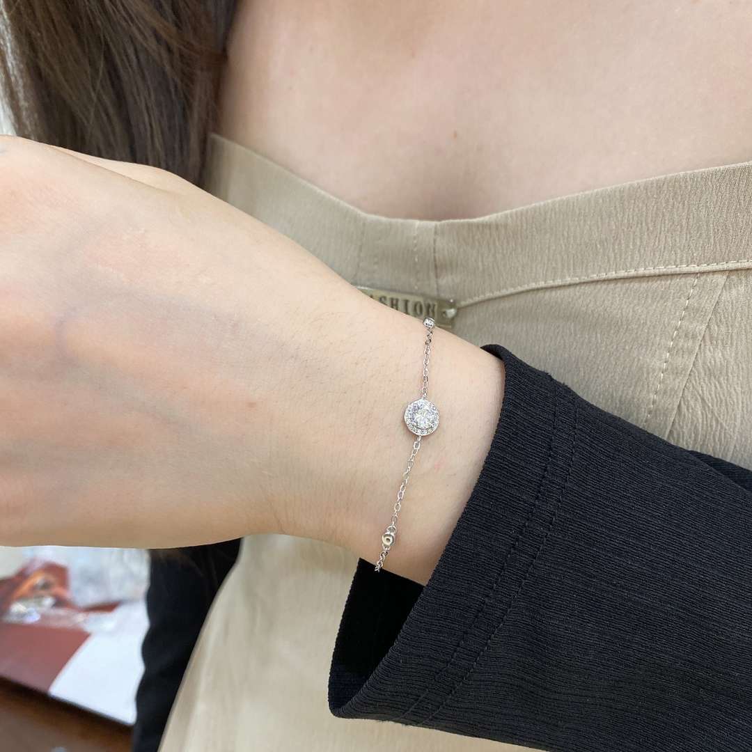 [LORA]Dazzling Round Cut Shape Bracelet