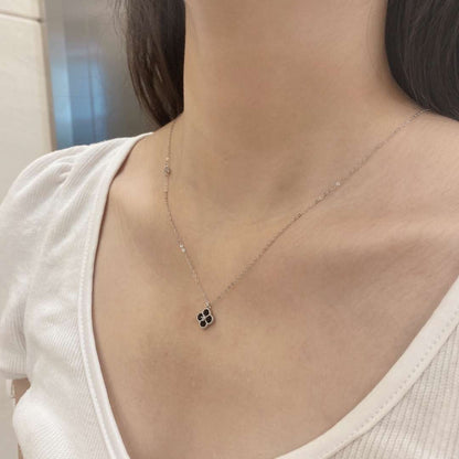 [LORA]Delicate Flower Shape Necklace