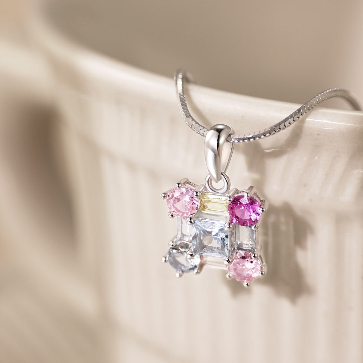 [LORA]Gorgeous Multi Colorful Necklace