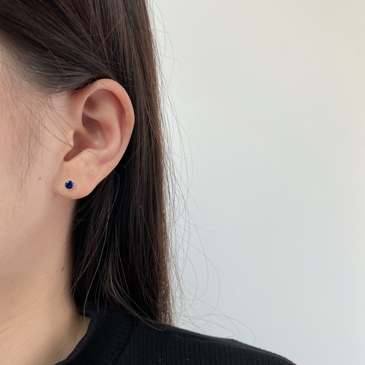 [LORA]Sparkling Colorful Round Shape Earrings