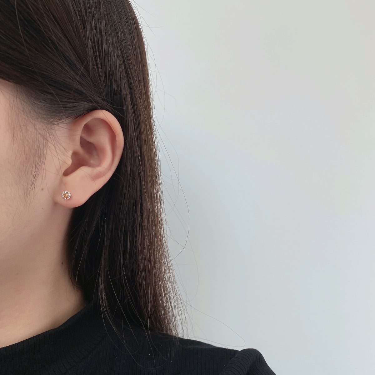 [LORA]Sparkling Colorful Round Shape Earrings