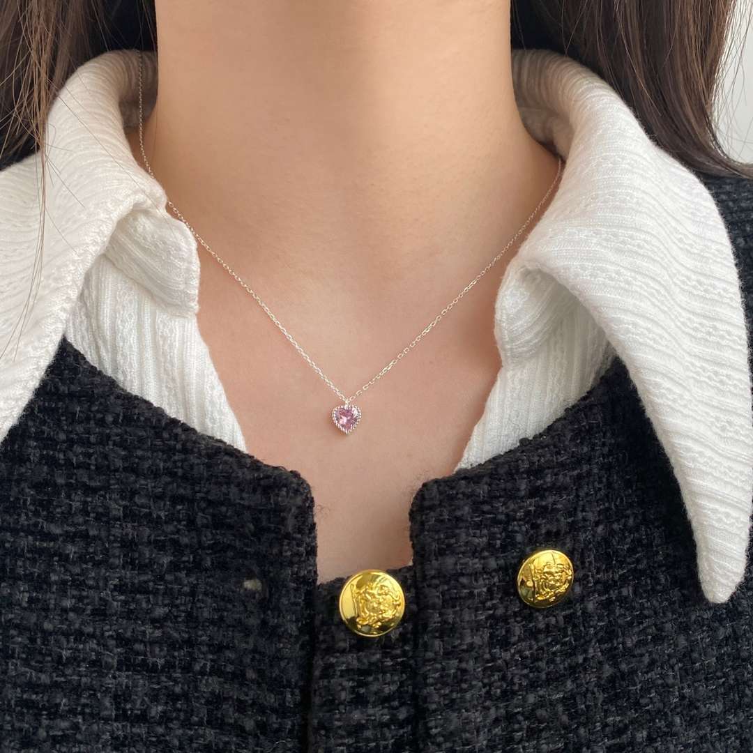 [LORA]Ornate Heart Shape Necklace