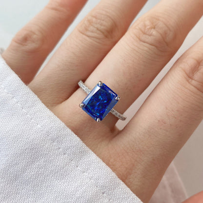 [LORA]4.0 Carat Luxurious Engagement Ring