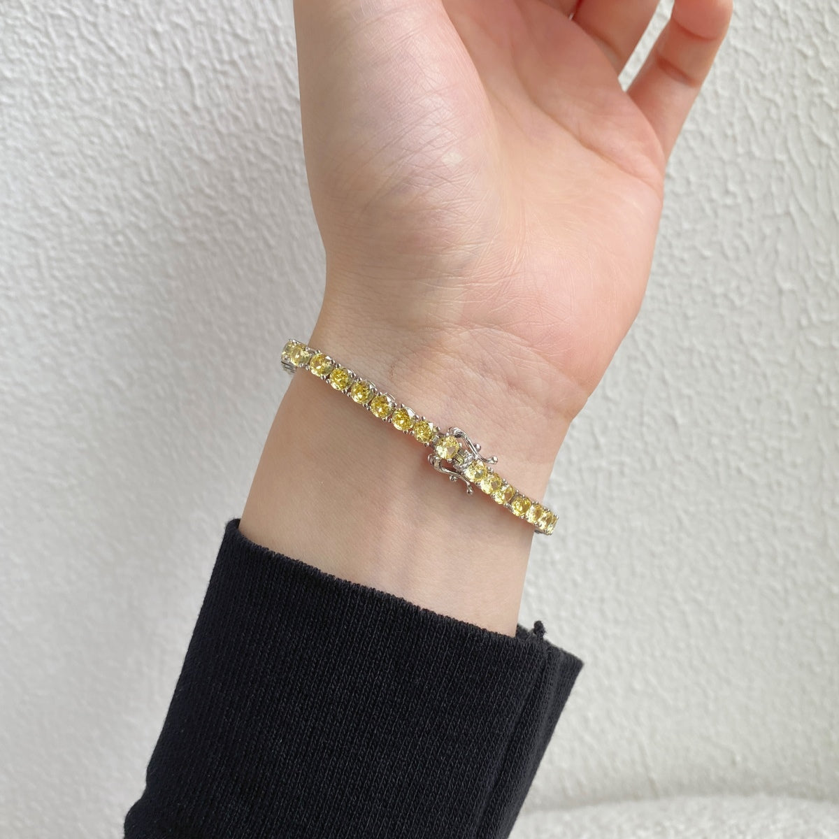[LORA]Ornate Dazzling Round Cut Tennis Bracelet