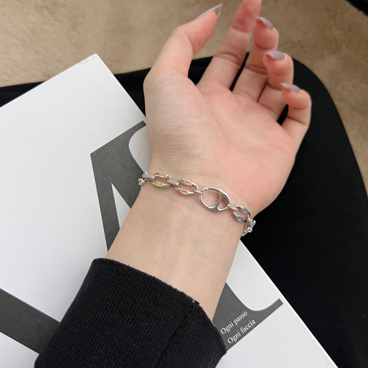 [LORA]Dazzling Colorful Daily Bracelet