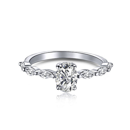 [LORA]0.75 Carat Luxurious Vibrant Elongated Cushion Cut Daily Ring