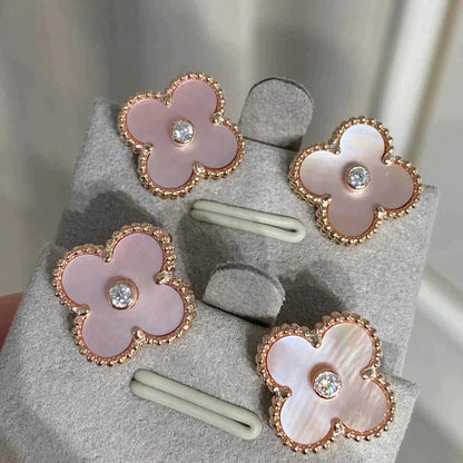 [LORA]CLOVER MEDIUM 1 MOTIFS  PINK MOP DIAMOND EARRINGS