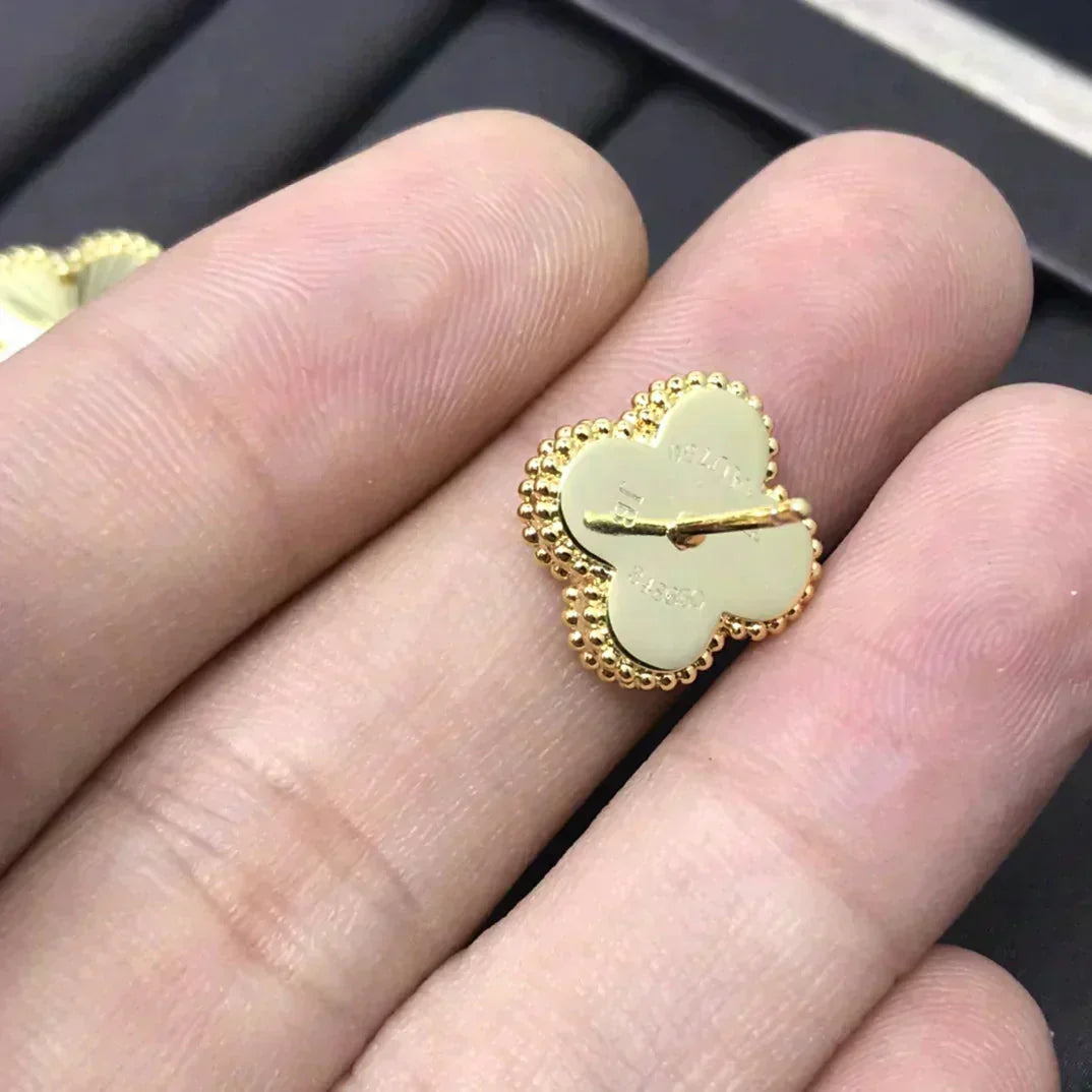 [LORA]CLOVER MINI 9.5MM LASER EARRINGS