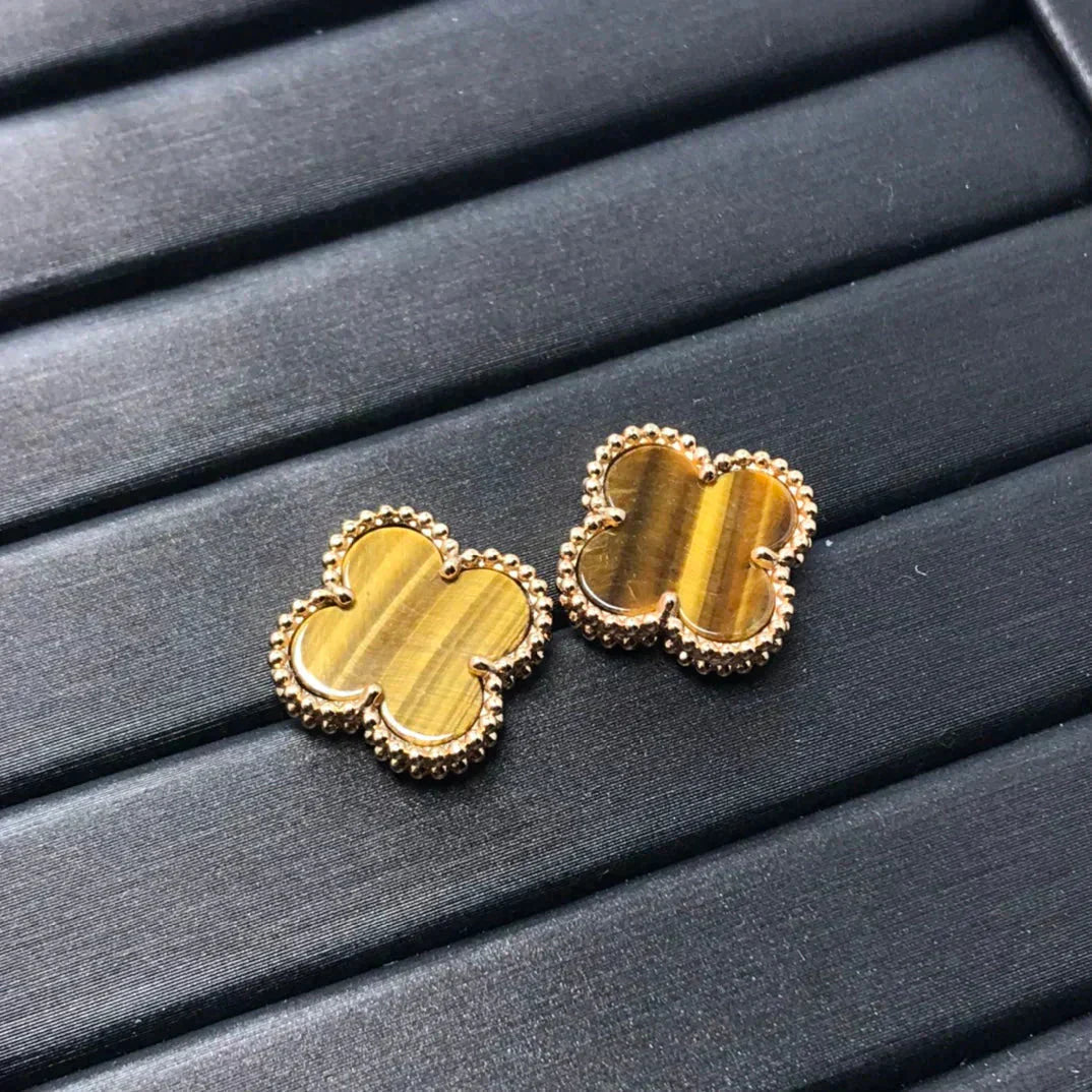 [LORA]CLOVER MEDIUM 1 MOTIFS TIGER EYE EARRINGS