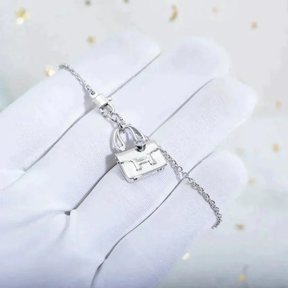 [LORA]AMULETTE PEDANT SILVER NECKLACE