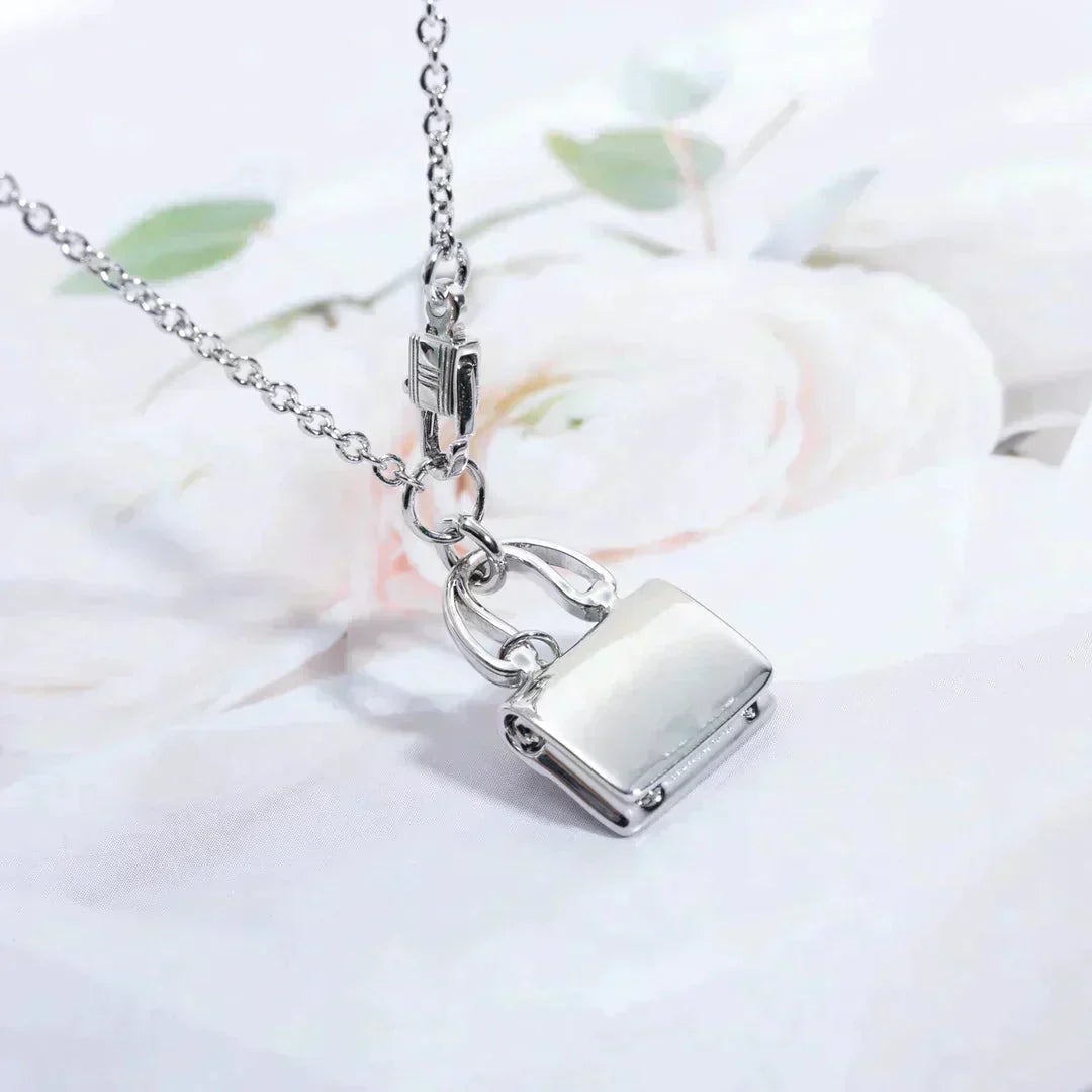 [LORA]AMULETTE PEDANT SILVER NECKLACE