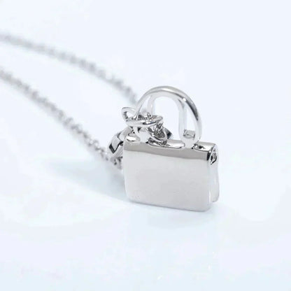 [LORA]AMULETTE PEDANT SILVER NECKLACE