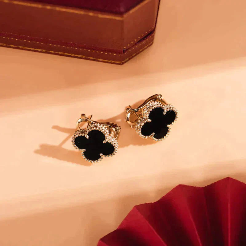 [LORA]CLOVER MEDIUM 1 MOTIFS  ONYX STUD EARRINGS