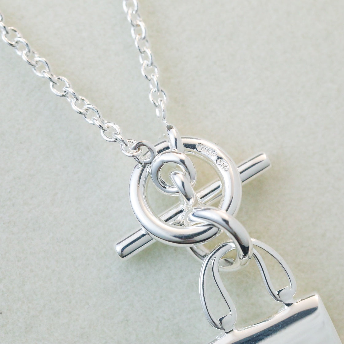 [LORA]POP H PEDANT SILVER NECKLACE