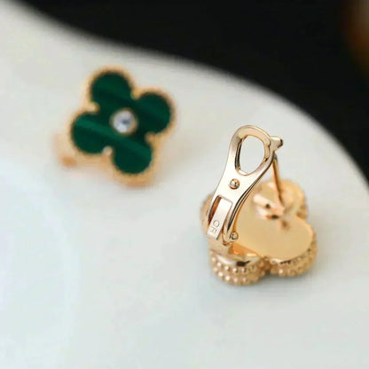 [LORA]CLOVER MEDIUM 1 MOTIFS MALACHITE DIAMOND EARRINGS