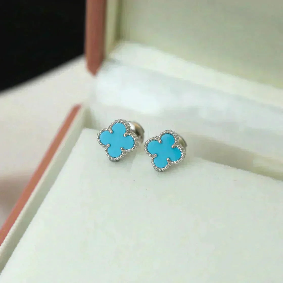 [LORA]CLOVER MINI 9.5MM ONYX STUD EARRINGS SILVER