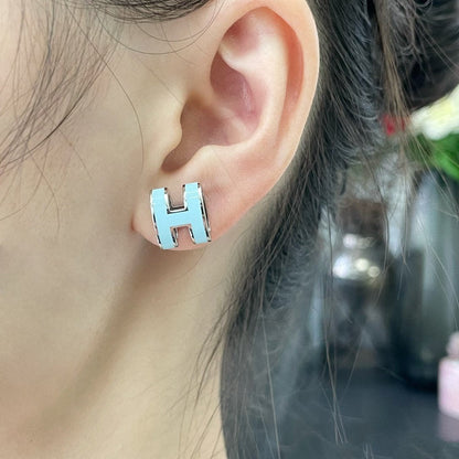 [LORA]POP H SKY BLUE STUD EARRINGS