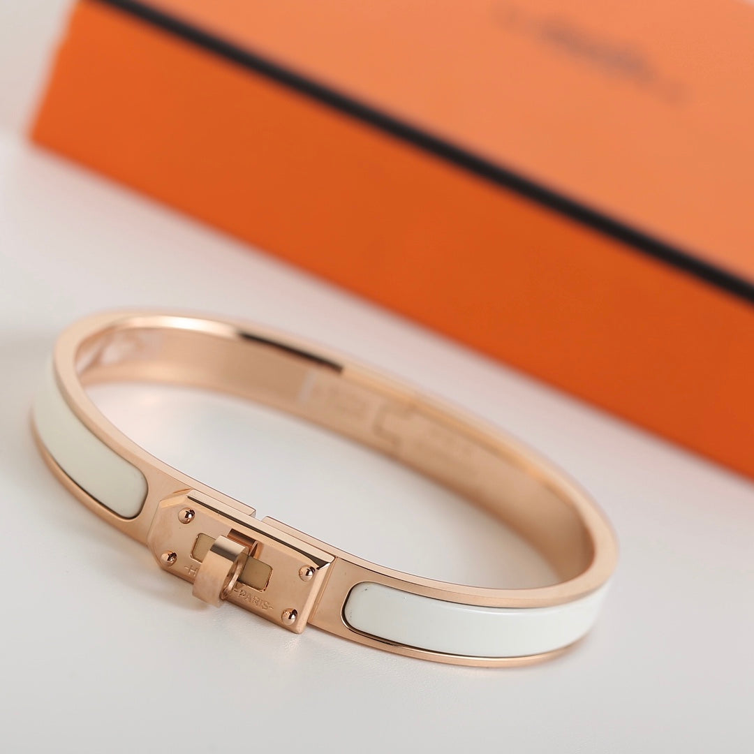 [LORA]HM KELLY WHITE BRACELET