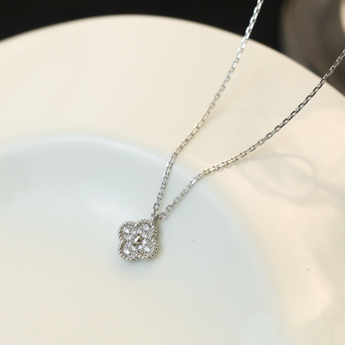 [LORA]CLOVER MINI 9.5MM PENDANT DIAMOND NECKLACE