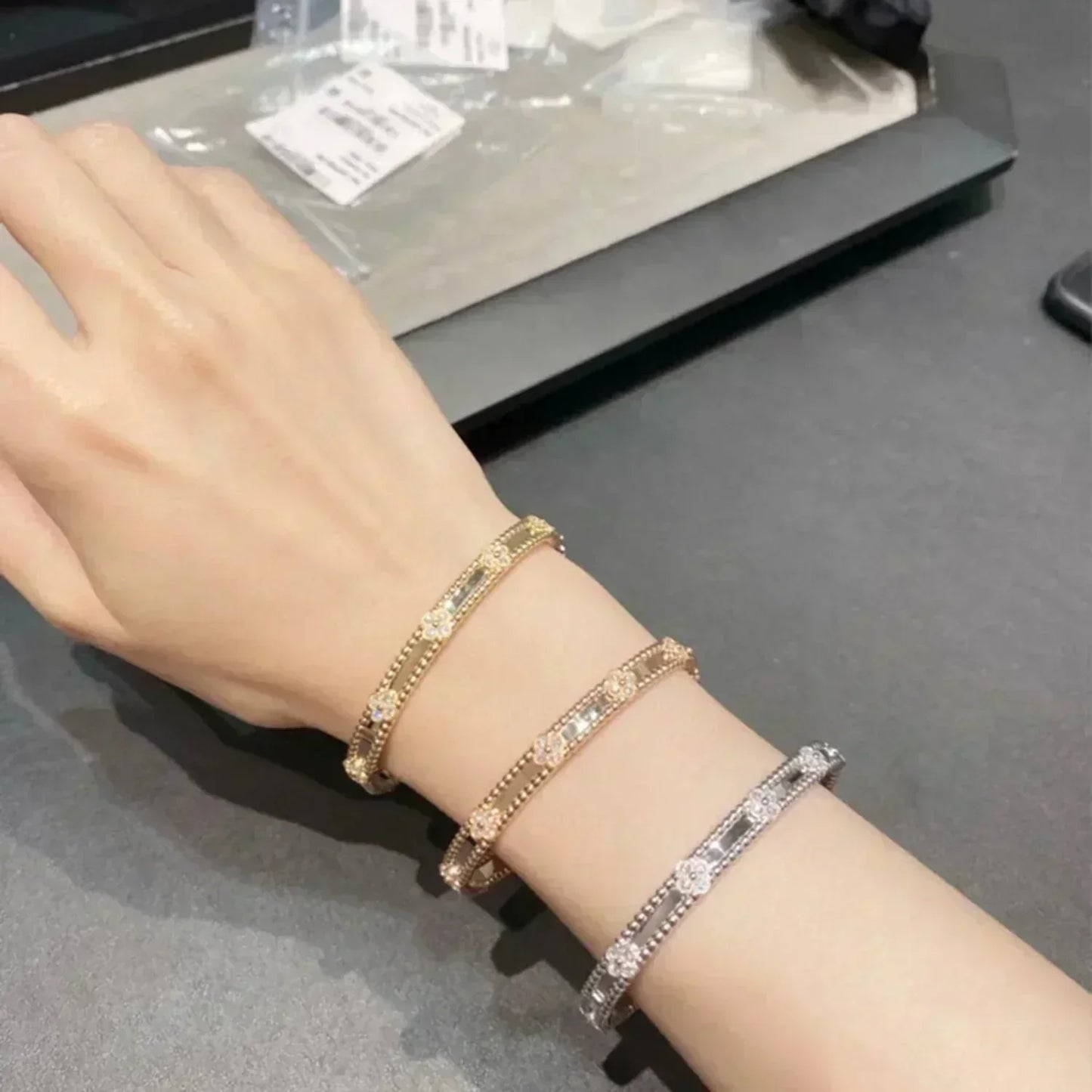 [LORA]CLOVER BRACELET 4MM DIAMONDS