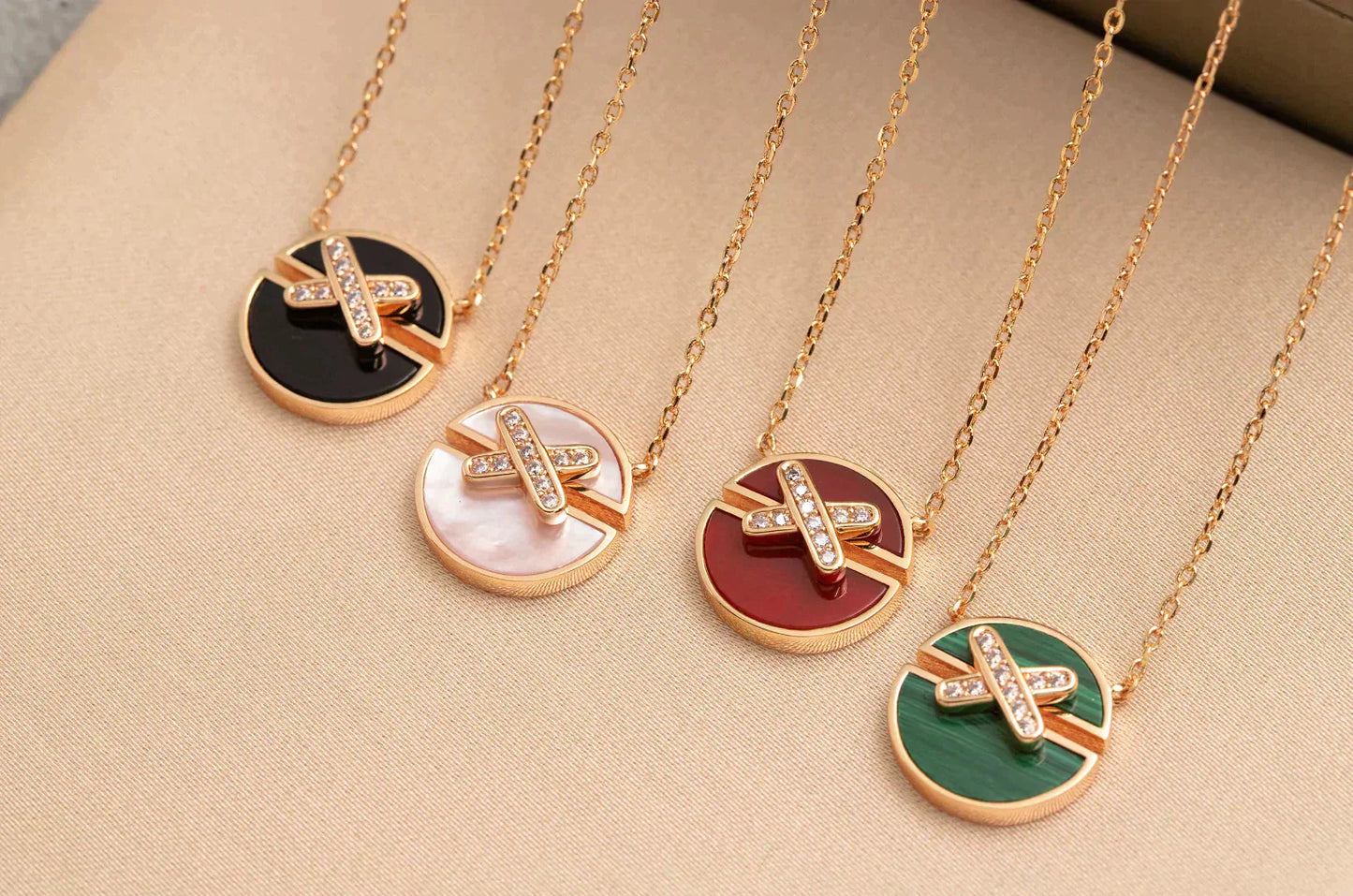[LORA]JEUX DE ROSE GOLD DIAMOND NECKLACE