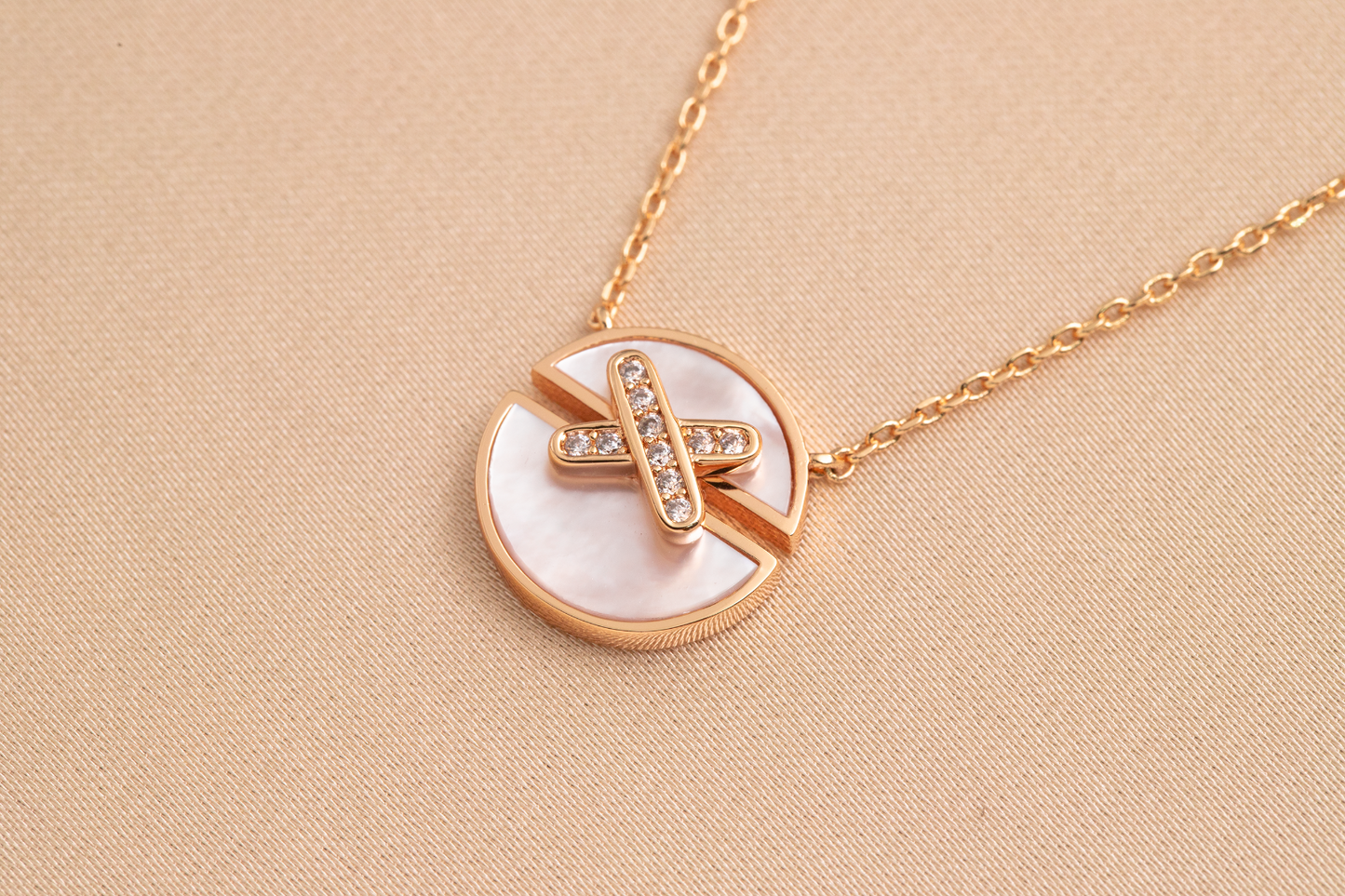 [LORA]JEUX DE PINK GOLD DIAMOND NECKLACE