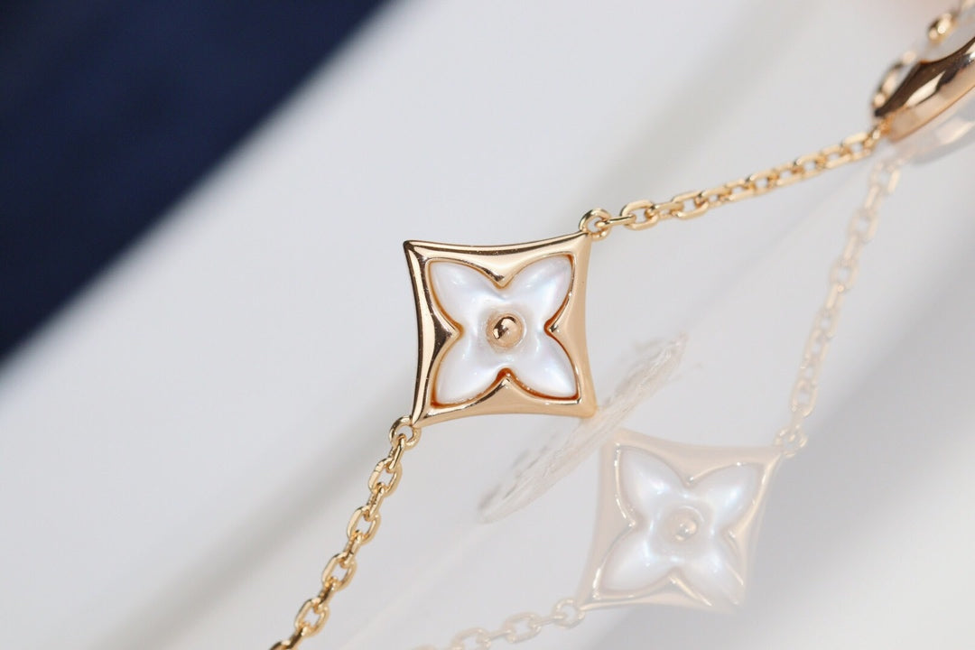 [LORA]LEAF CLOVER BRACELET