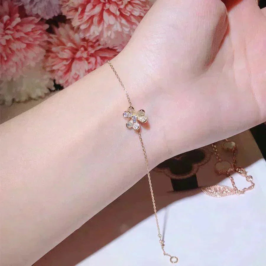 [LORA]FRIVOLE GOLD FLOWER DIAMOND BRACELET