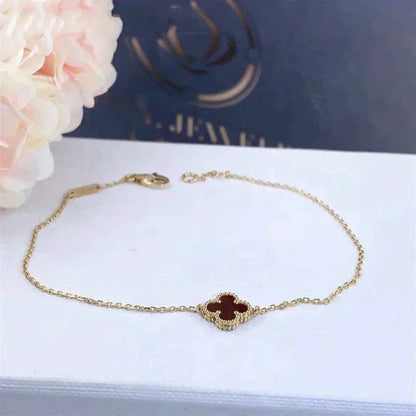[LORA]CLOVER  CARNELIAN SINGLE FLOWER BRACELET