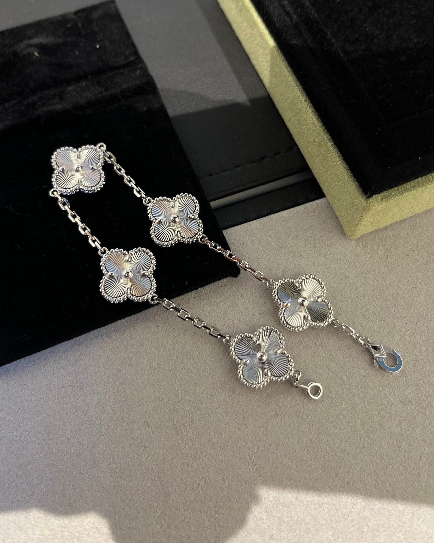 [LORA]CLOVER SILVER 5 MOTIFS BRACELET