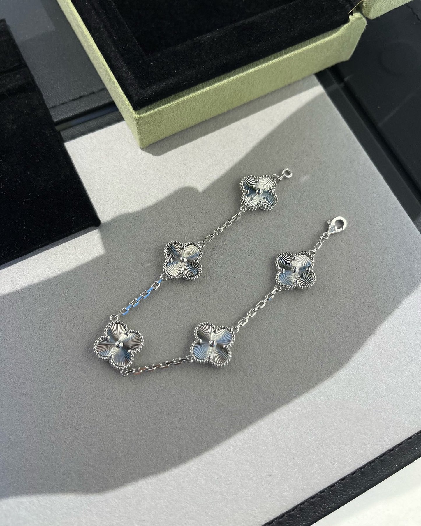 [LORA]CLOVER SILVER 5 MOTIFS BRACELET